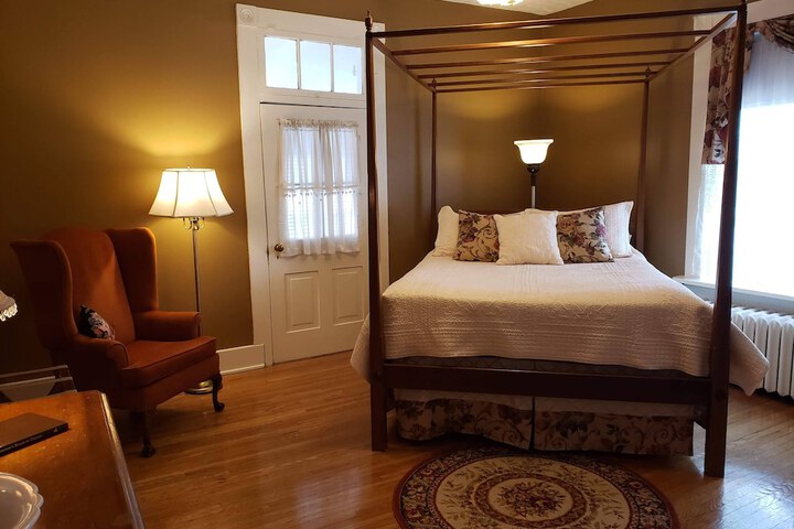 The Carriage Inn B & B