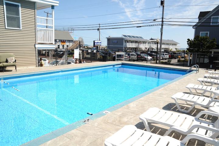 Pool 6 of 73