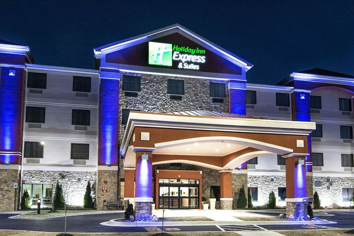 Hotel 4 of 27