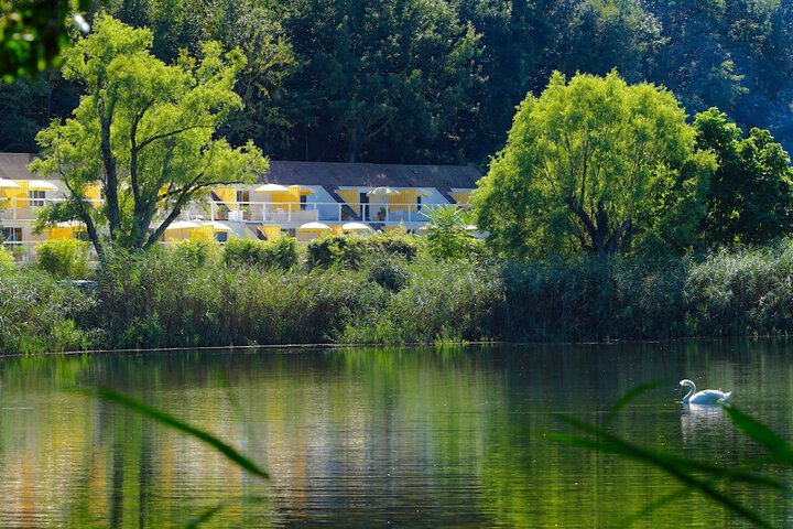 Sunset Beach Hotel