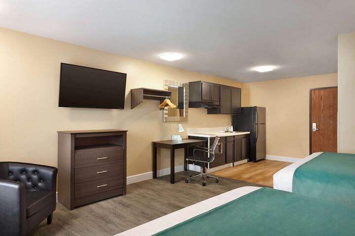 Room 25 of 60