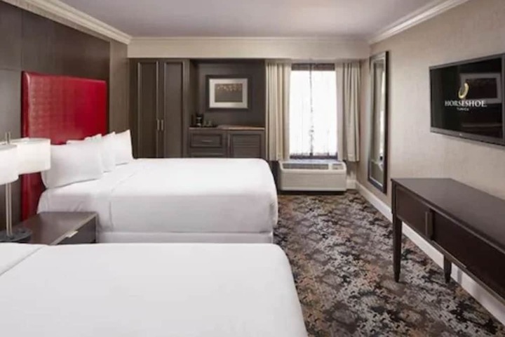 Room 12 of 39