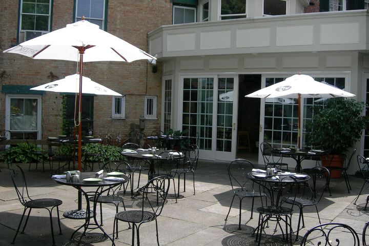 Hotel Exterior 34 of 34