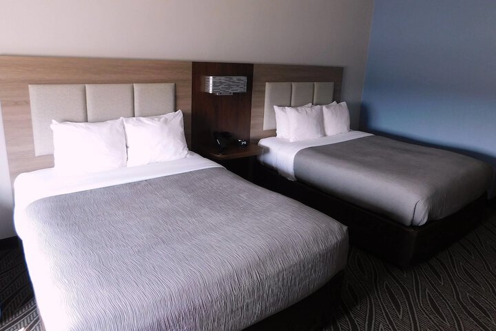 Quality Inn Pontiac