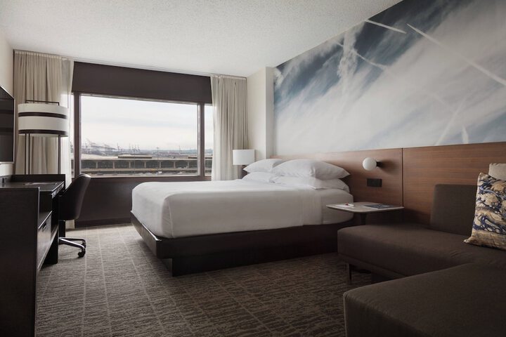 Newark Liberty International Airport Marriott