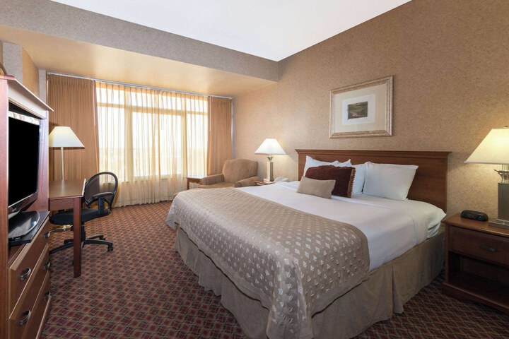 Room 16 of 29