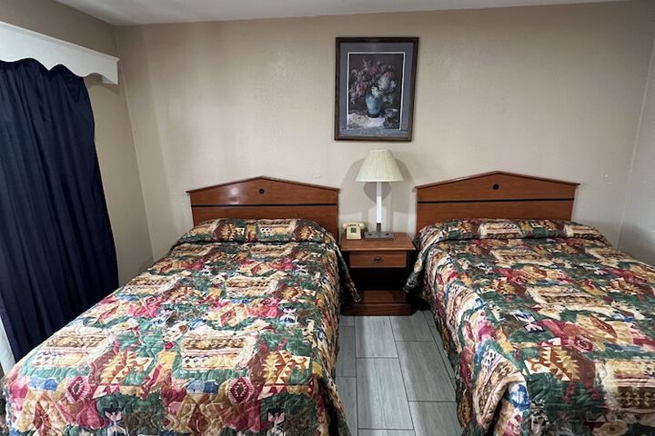 Room 18 of 29