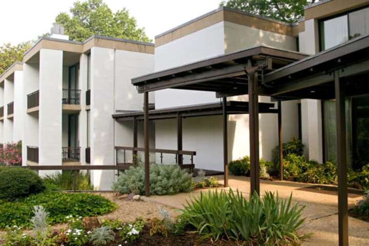 Hotel 3 of 48