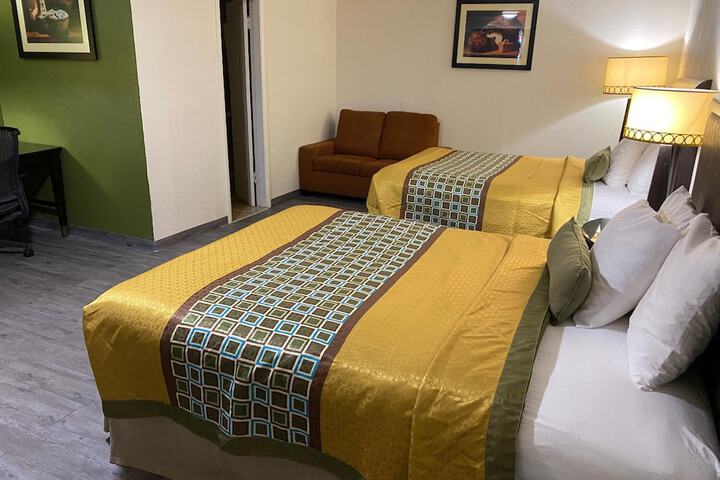 Room 18 of 19
