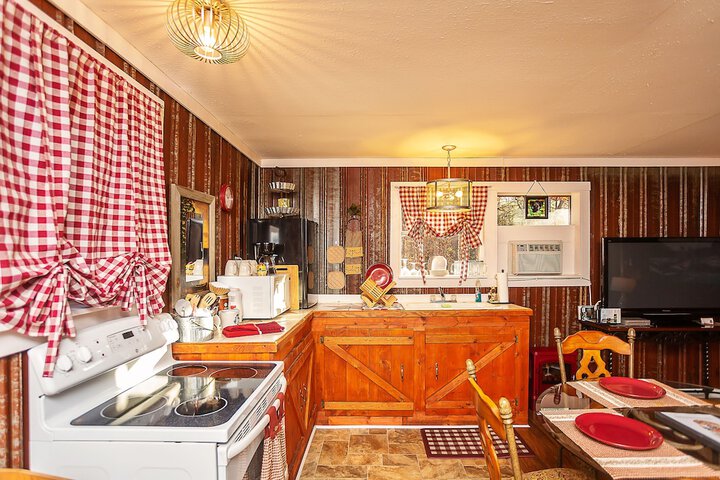 Sasquatch Cabin