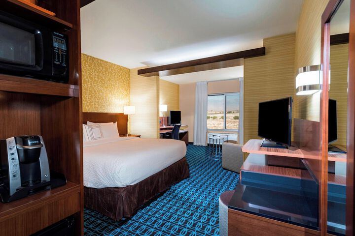 Room 16 of 21