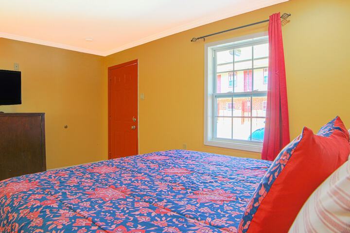 Room 36 of 40