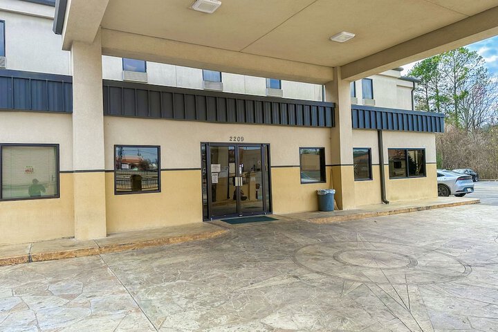 OYO Hotel Rome West GA