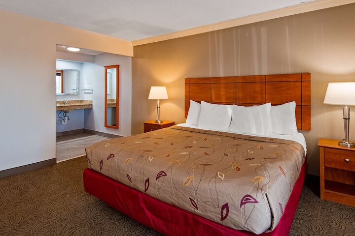 Best Western Thunderbird Motel
