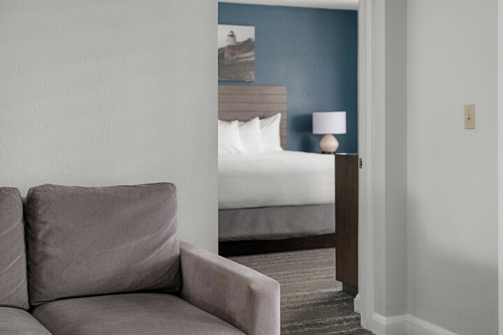 Room 16 of 37