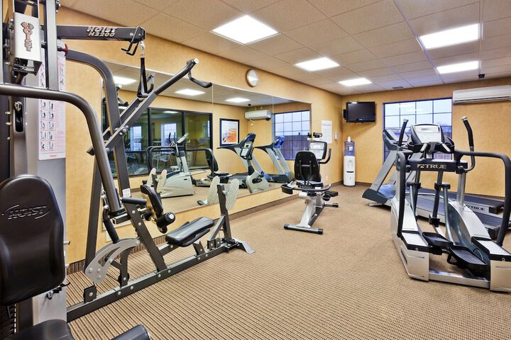 Holiday Inn Express Hotel & Suites Clovis by IHG