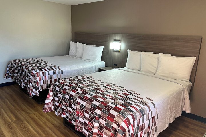 Room 10 of 17