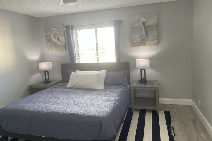 Room 10 of 27