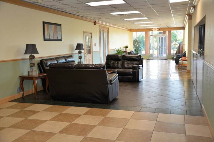 Hotel Interior 6 of 38