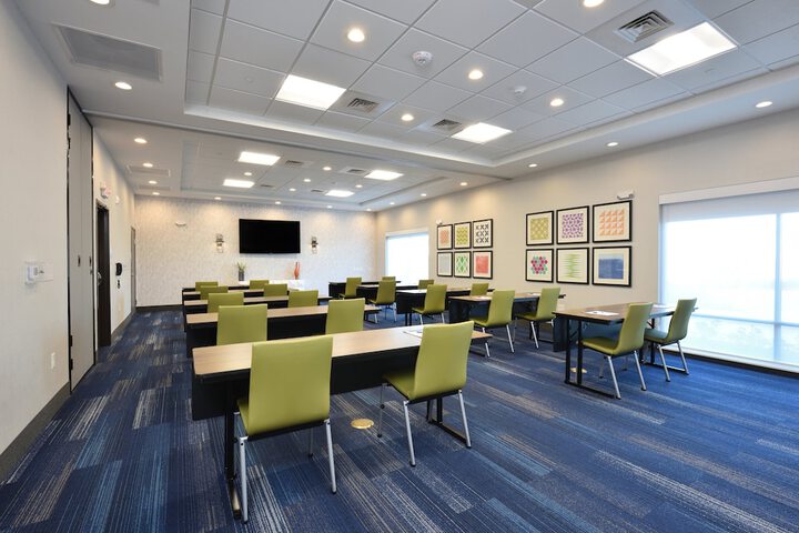 Holiday Inn Express & Suites Spring - Woodlands Area by IHG
