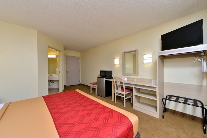 Econo Lodge Belle Fourche