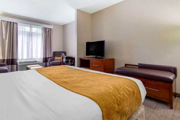 Room 16 of 39