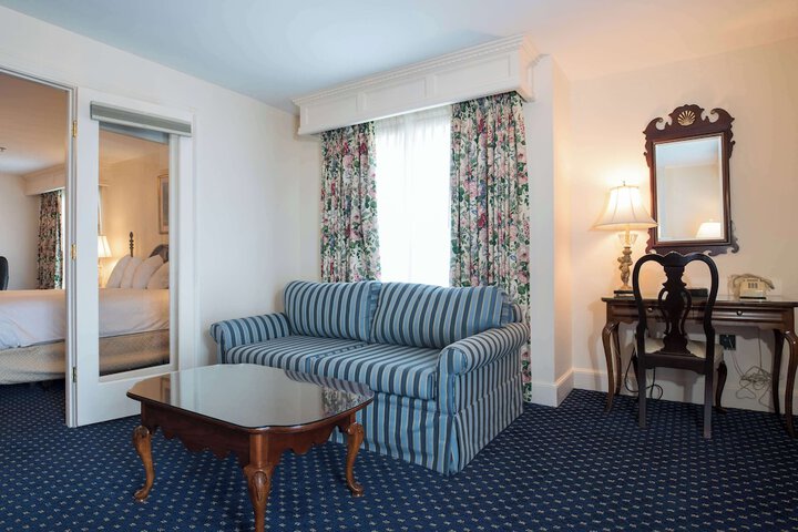 Room 55 of 103