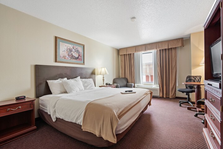 Room 18 of 37