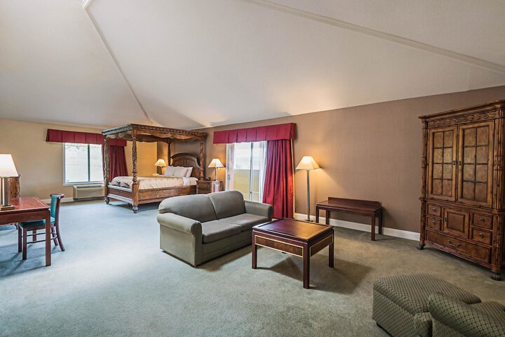 Quality Inn & Suites Frostburg - Cumberland