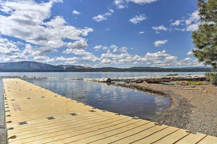 Cozy Chester Home w / Patio & Lake Access!