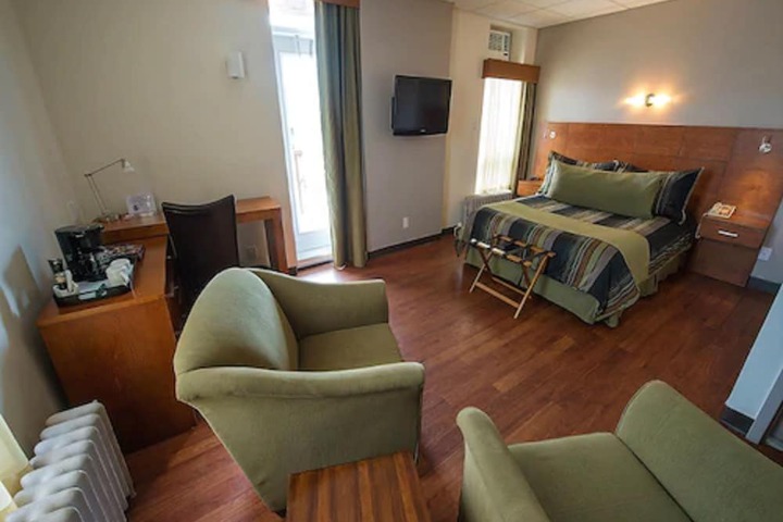 Room 20 of 32