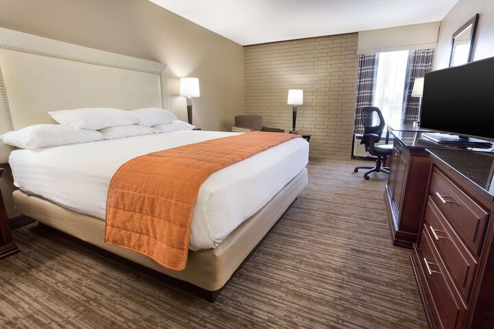 Room 16 of 42