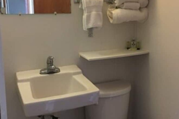 Room 17 of 19