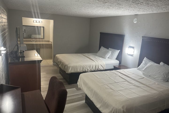 Room 14 of 21