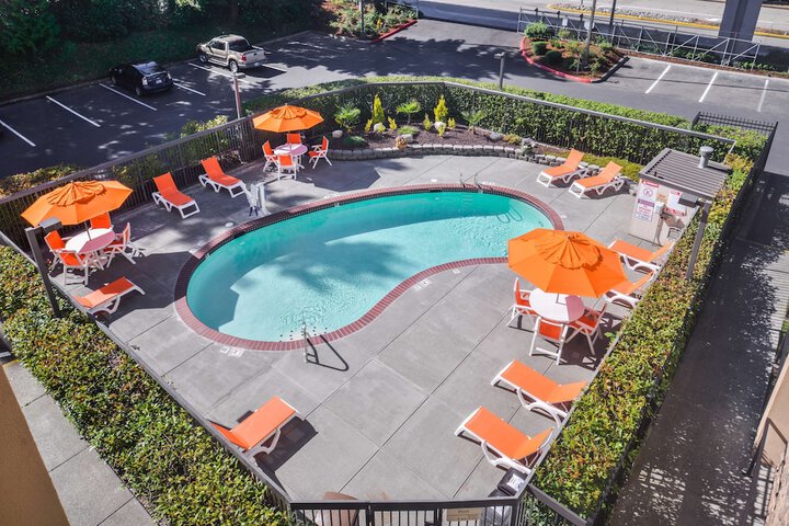 Pool 3 of 37