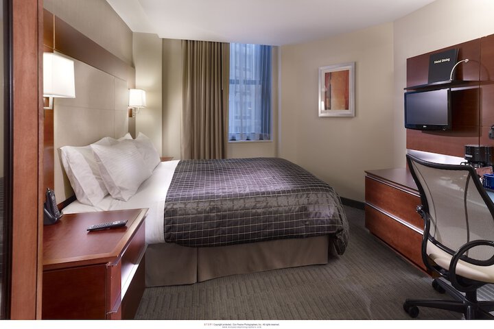 Room 33 of 54