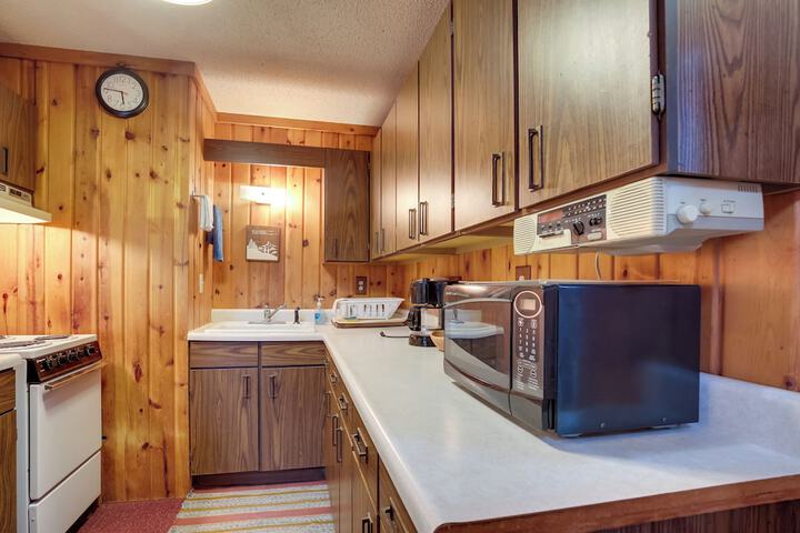 buckhorn - Slopeside Iron River Cabin w / Sauna