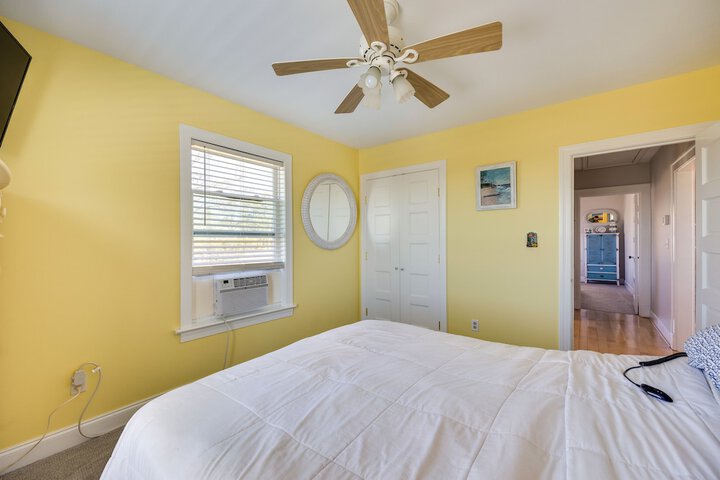 Welcoming Cottage w / Outdoor Pool & Water Views!