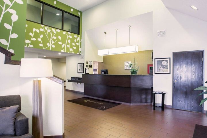 Hotel Interior 9 of 30