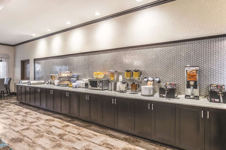Breakfast/Coffee Service 52 of 55