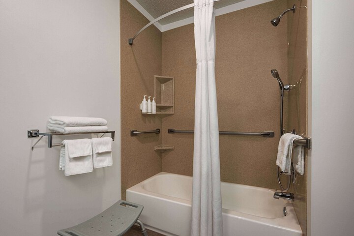 Days Inn by Wyndham Carbondale
