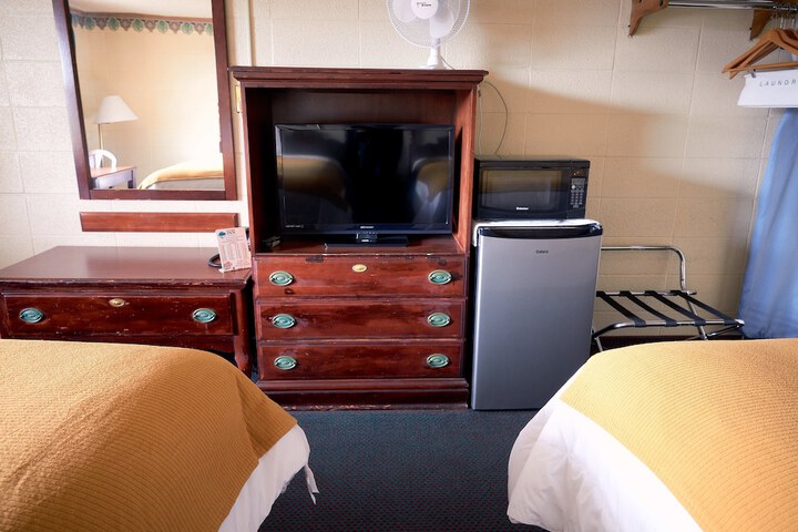 Room 12 of 14