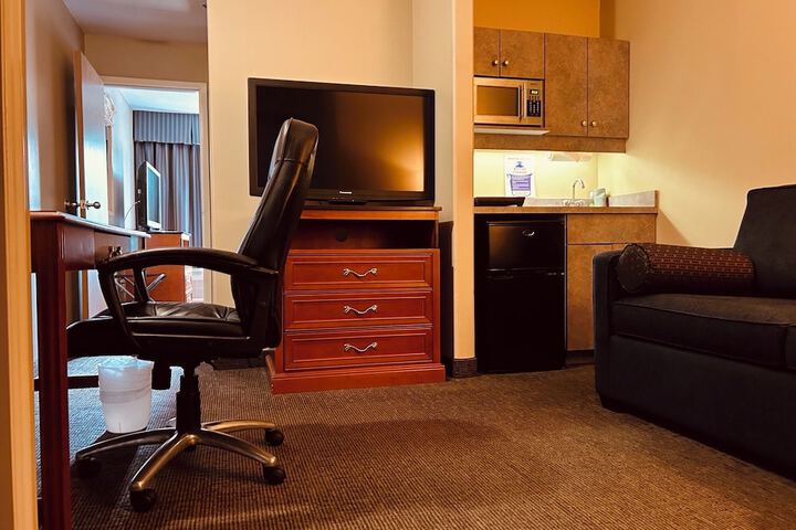 Nomad Hotel and Suites