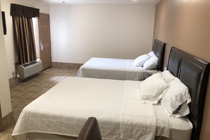 Room 8 of 38