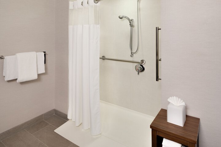 Courtyard by Marriott Stamford Downtown