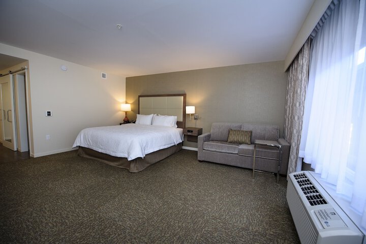 Room 56 of 84