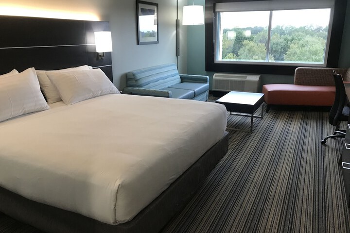 Room 37 of 58