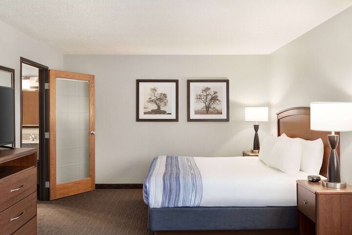 Room 13 of 50