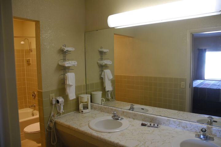 Room 22 of 24