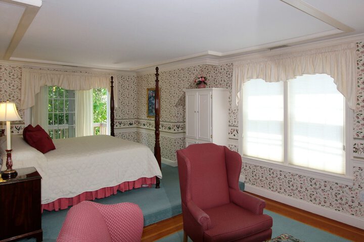 Room 76 of 106